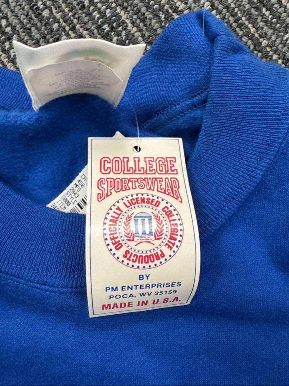 University of Rhode Island Rams Blue Crewneck Sweatshirt Vintage - Picture 2 of 5